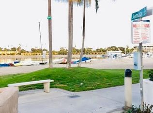Mission Beach Studio Apartment With Parking! $1,895/Month!, San Diego, CA 92109