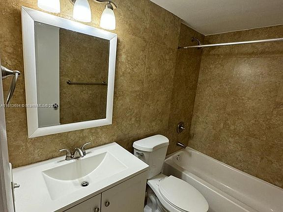 2nd image of 1878 NE 46th St #2