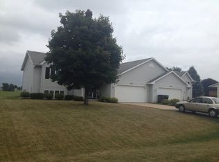 2628 Sandra Rose Ln, New Franken, WI 54229
