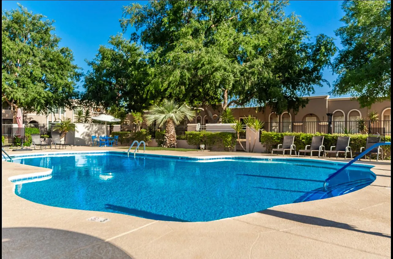 5885 E Thomas Rd — Photo 1