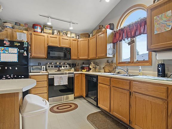 4th image of 6043 Boxwood Dr