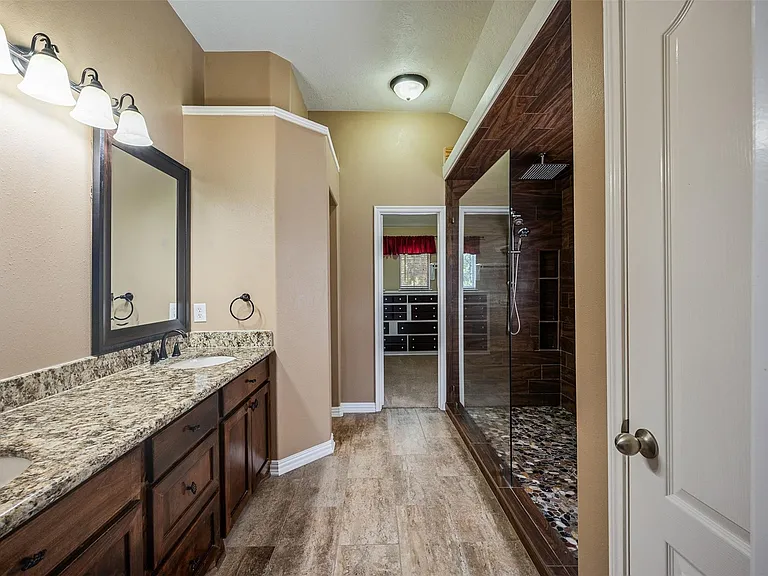 2931 Silver Landing Ln — Photo 29