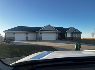 129 Regal Ridge Dr, Raymond, IA 50667