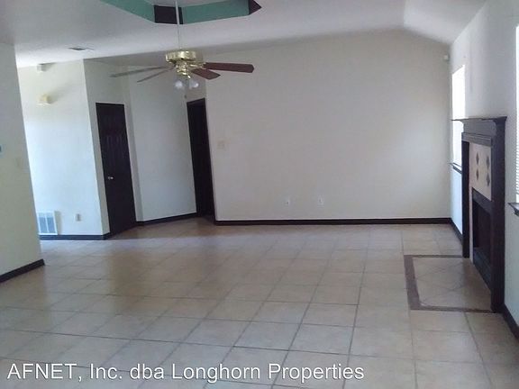 2nd image of 4507 Crested Butte Dr