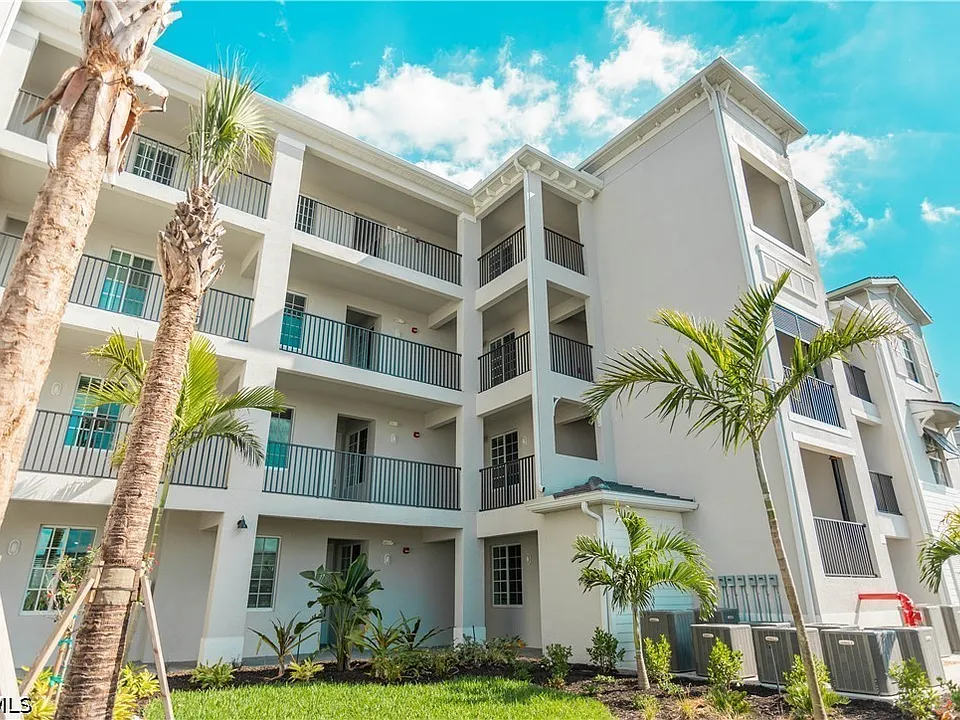 15375 Green Acres Ave #2214