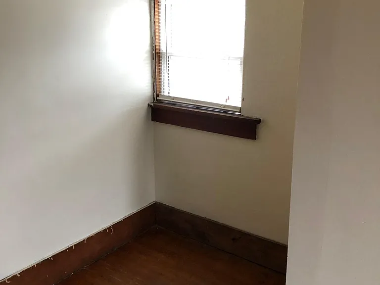 222 N Elm Ave — Photo 14