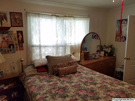4th image of 1125 Joshua Dr SE