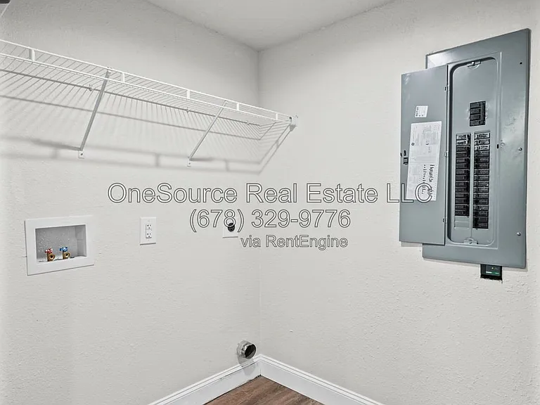 1340 N Hampton Rd #1 — Photo 17