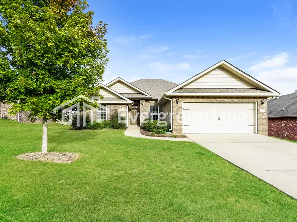 212 Hillcrest Dr, Montevallo, AL 35115