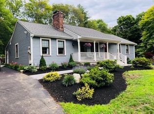 53 North St, Norfolk, MA 02056