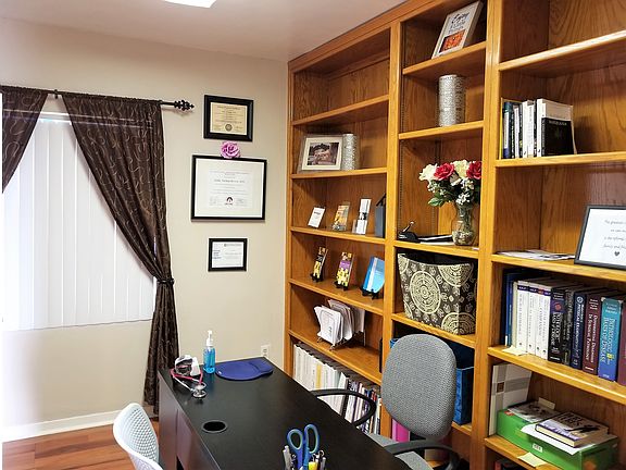 2nd image of 2388 Lake Ave