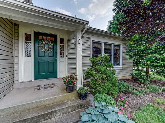 4th image of 13611 Farmbell Ct