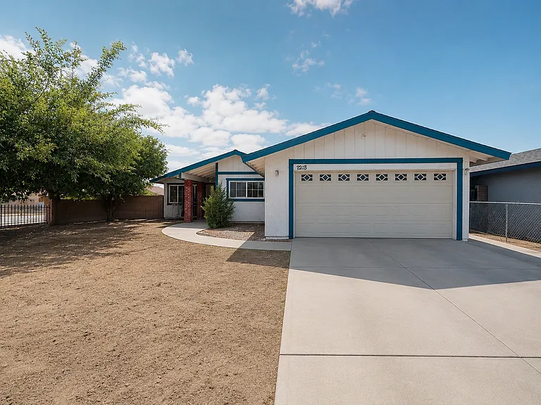 2203 Rounds St — Photo 10