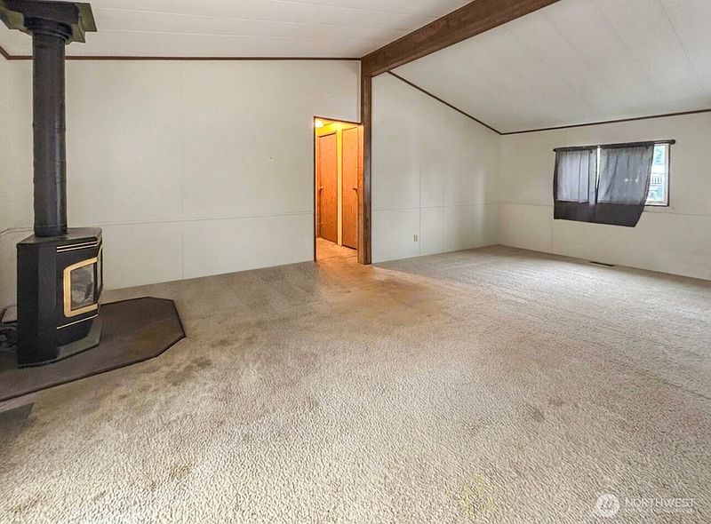 5th image of 31 Spruce Lane