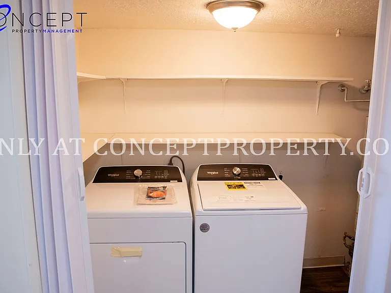 Murray Place — Photo 108