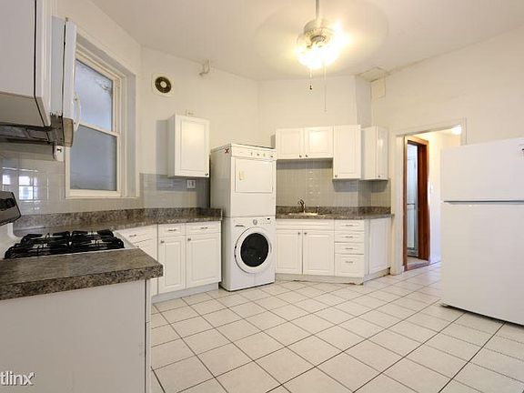 5th image of 1414 W Polk St #1