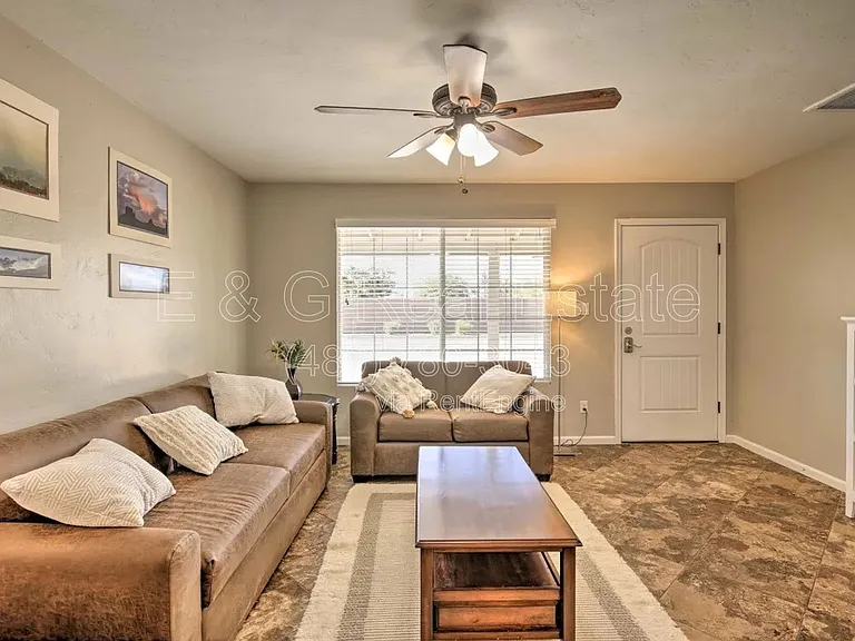 609 S Priest Dr — Photo 10