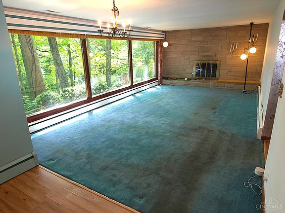 4th image of 9460 Mapleknoll Dr