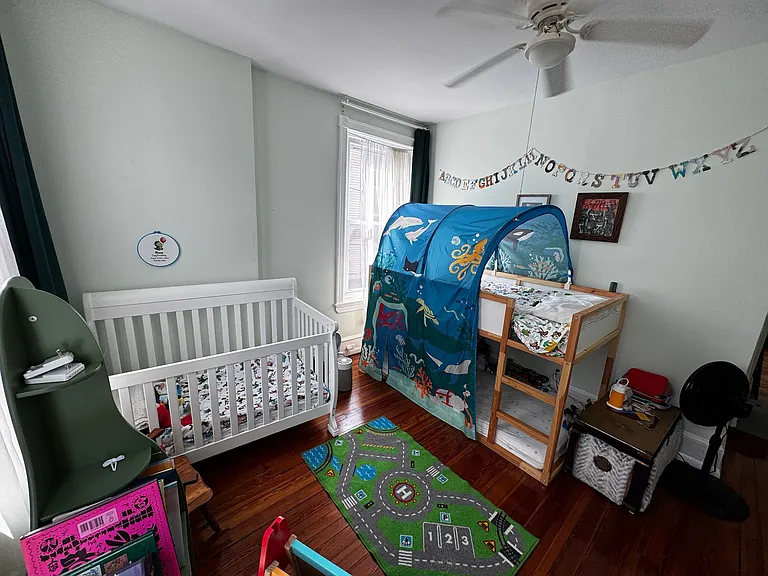 426 Tasker St — Photo 37