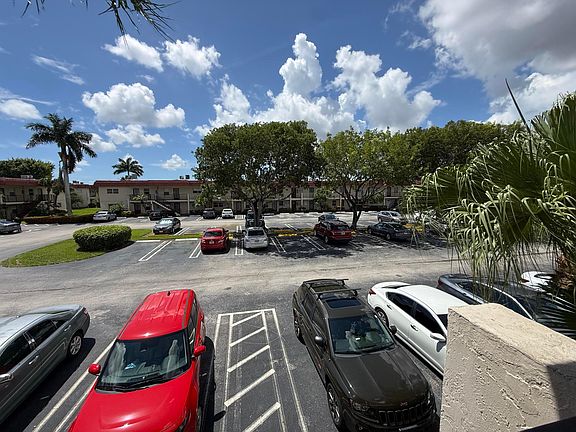 2nd image of 31 Abbey Lane #206