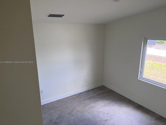 5th image of 3102 Sally Ave S