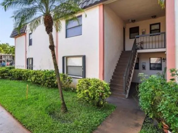 851 NE 207th Ter #6103, Miami, FL 33179