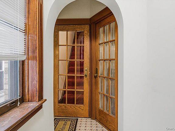 3rd image of 6034 Linden Street