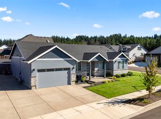 819 Riley Dr, Silverton, OR 97381