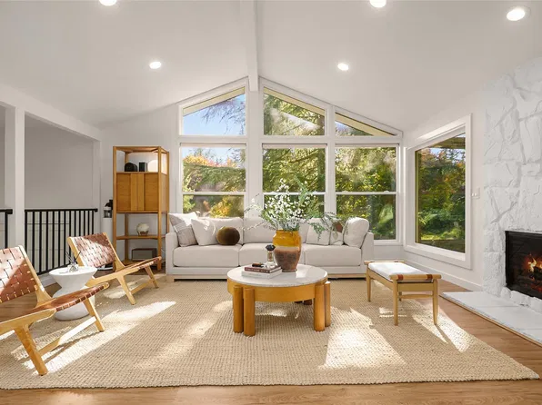 21810 NE 16th Street, Sammamish, WA 98074