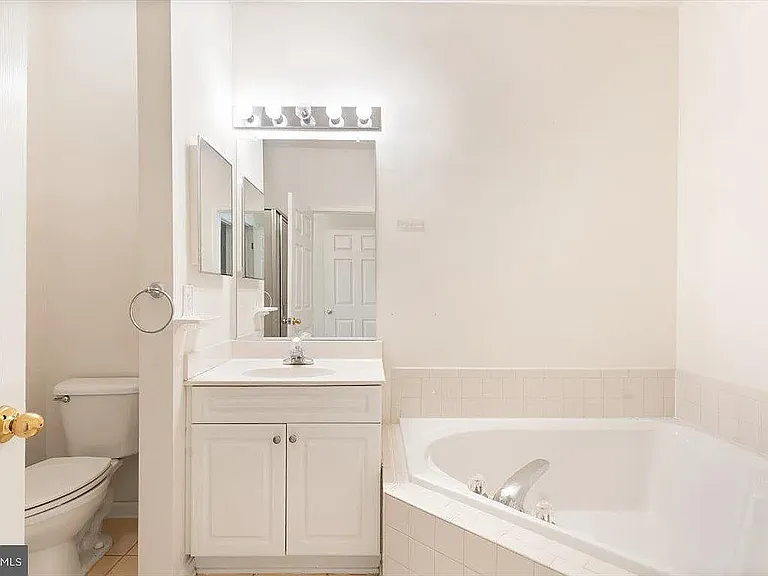 2651 Park Tower Dr #113 — Photo 20