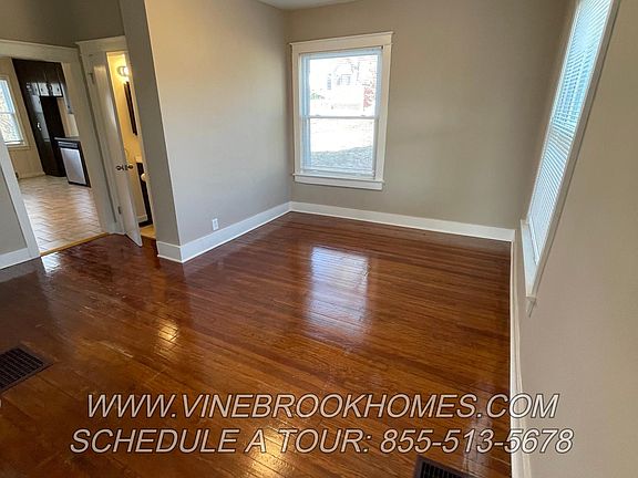 3rd image of 222 N 38th St