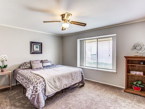 5th image of 1412 Culberson Dr