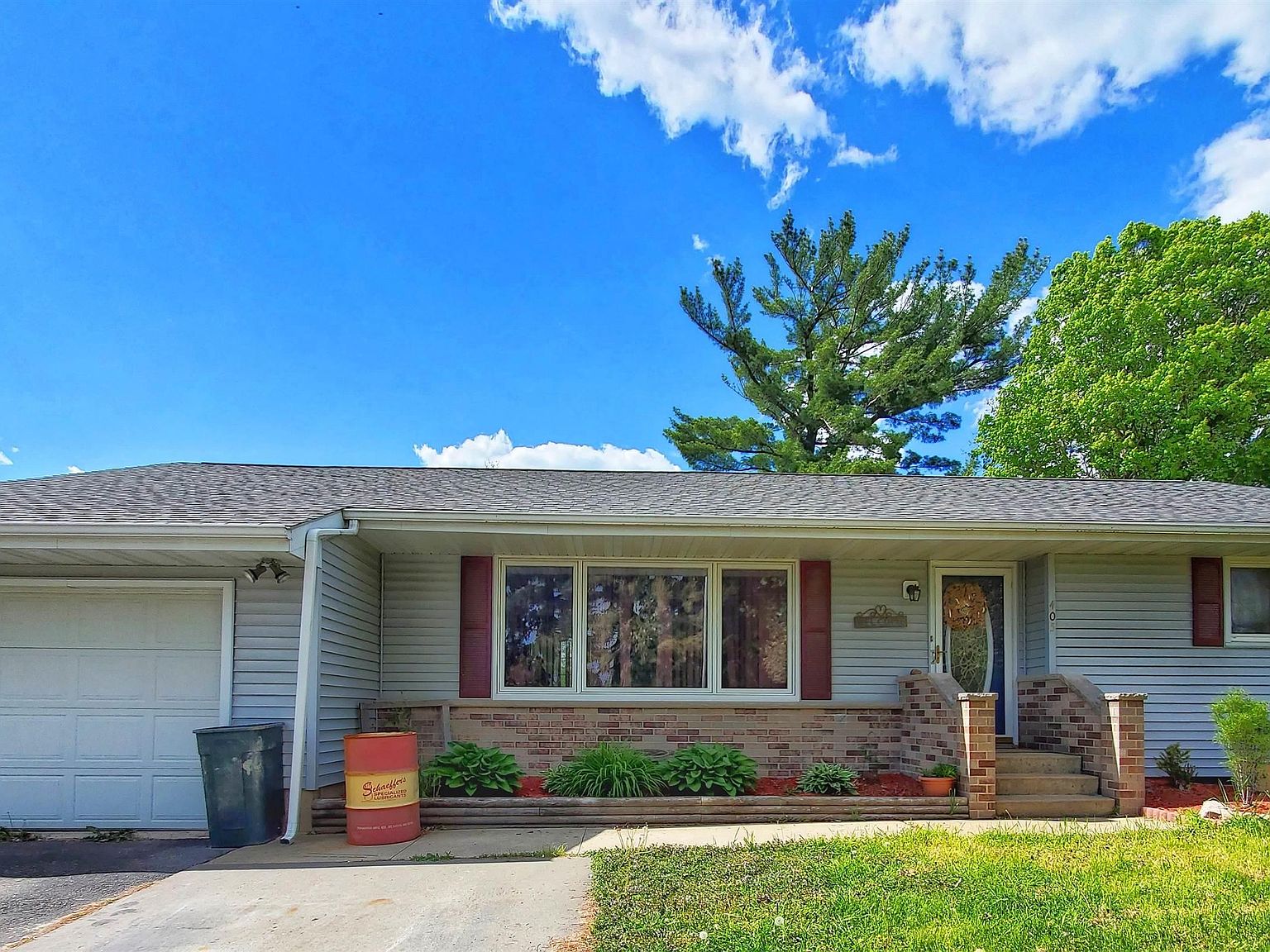 405 Oak St NE, Elkader, IA 52043 Zillow