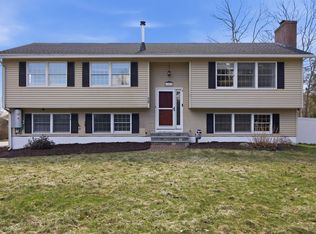 38 Vernon Ave, Rochester, NH 03867