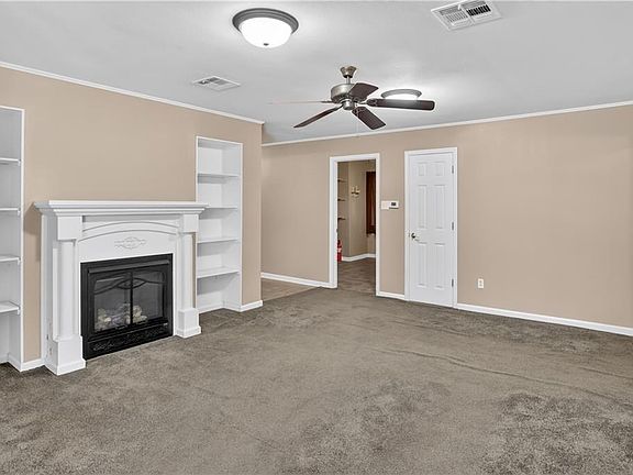 4th image of 5 Brittany Dr
