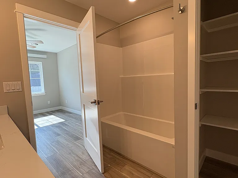 3623 Sussex Dr — Photo 5