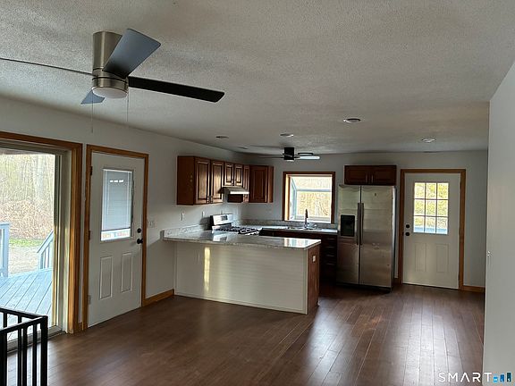 5th image of 164 Tower Hill Road