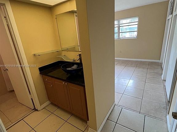 4th image of 7520 SW 82nd St APT G217