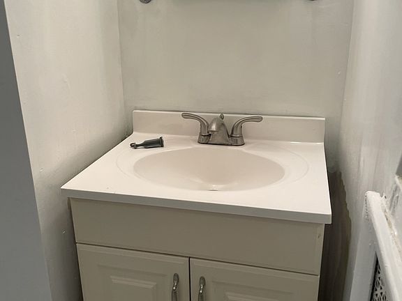 5th image of 542 N 12th St Floor 2