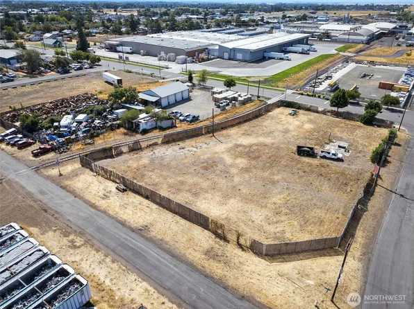 1042 N 13th Street, Walla Walla, WA 99362