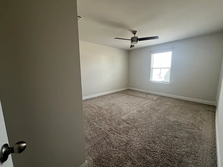 1095 Holland Ridge Way — Photo 18