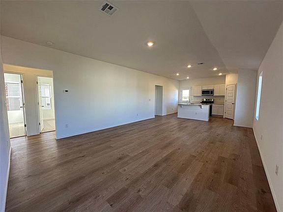 4th image of 10317 Big Blue Dr