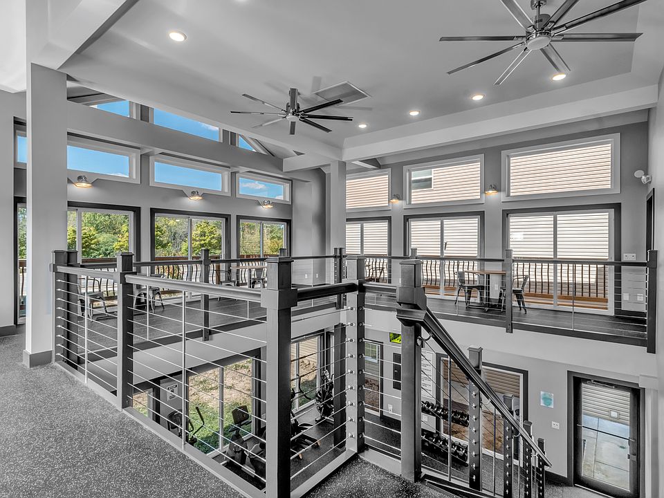 2nd image of 661 Skinnersville Rd #101B