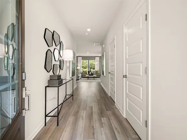 609 Emerson Ln, Westmoreland, TN 37186