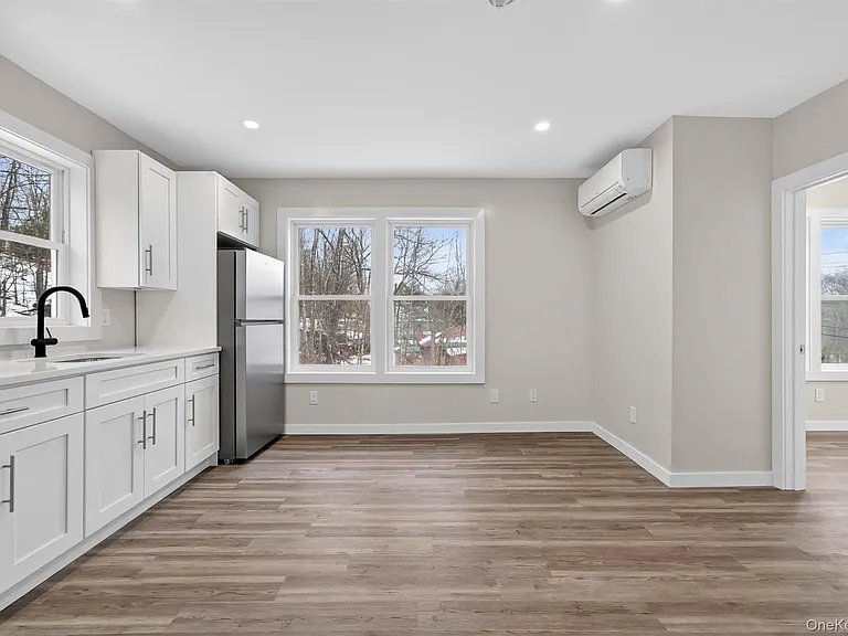 303 Main St #2R — Photo 1