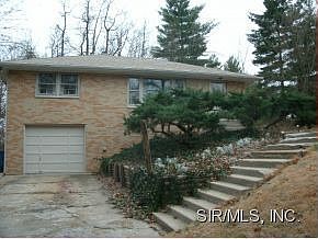 1st image of 2423 Woodcrest Dr