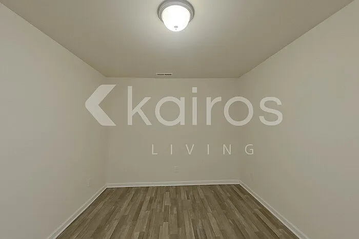 1151 Silvertrace Dr — Photo 12
