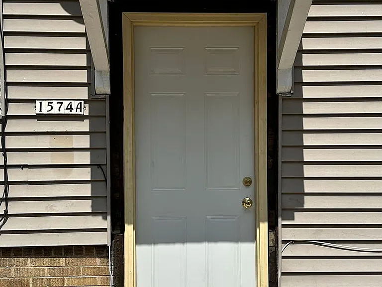 1574 S Union St — Photo 2