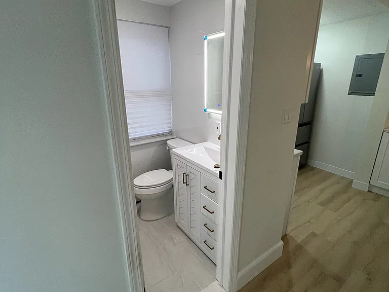 8 Thomas St #1 — Photo 6
