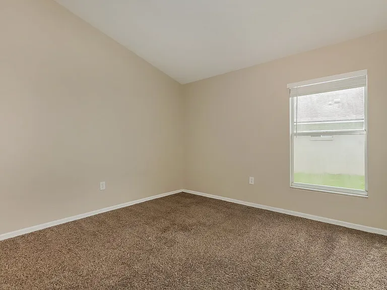 812 Lesa Glen Pl — Photo 13
